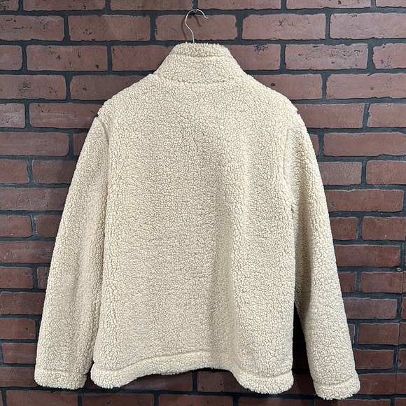 Cream H&M Sherpa full zip top, Size L (US) - Picture 2 of 4